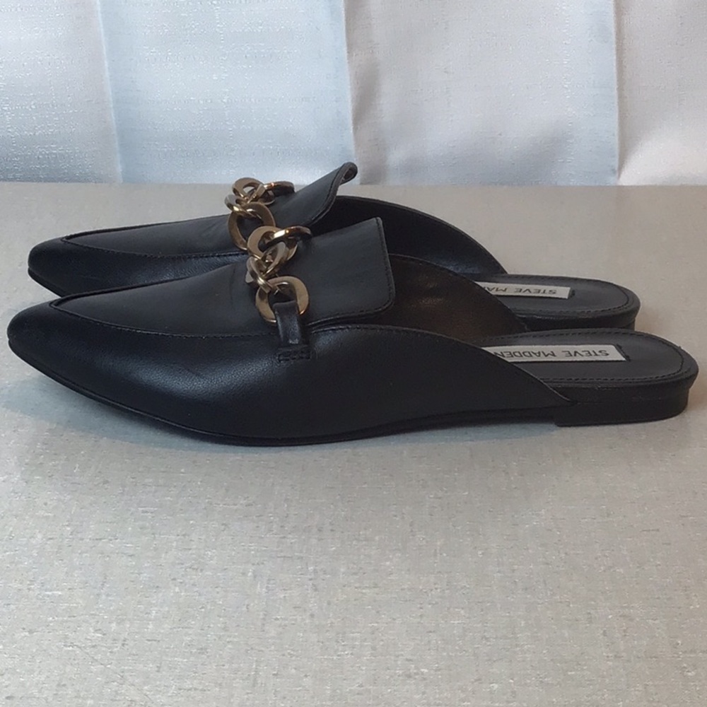 Steve Madden Black Leather Mules with Gold Chain EUC - Picture 6 of 10